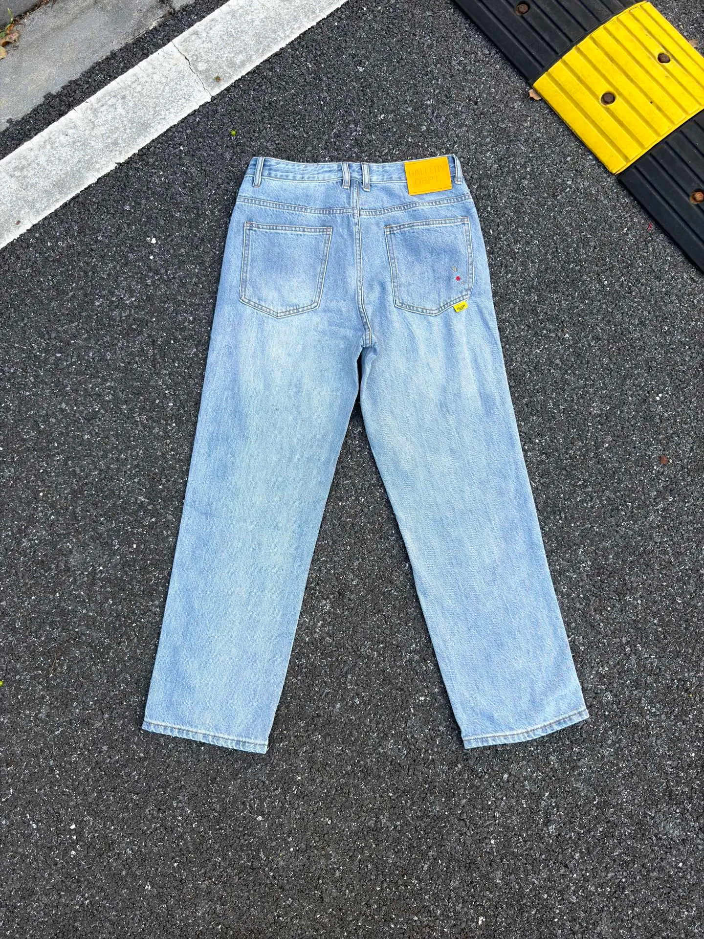 P220💰G02 GALLERY DEPT. Classic embroidered splash-ink washed jeans. Size: 28 30 32 34 36